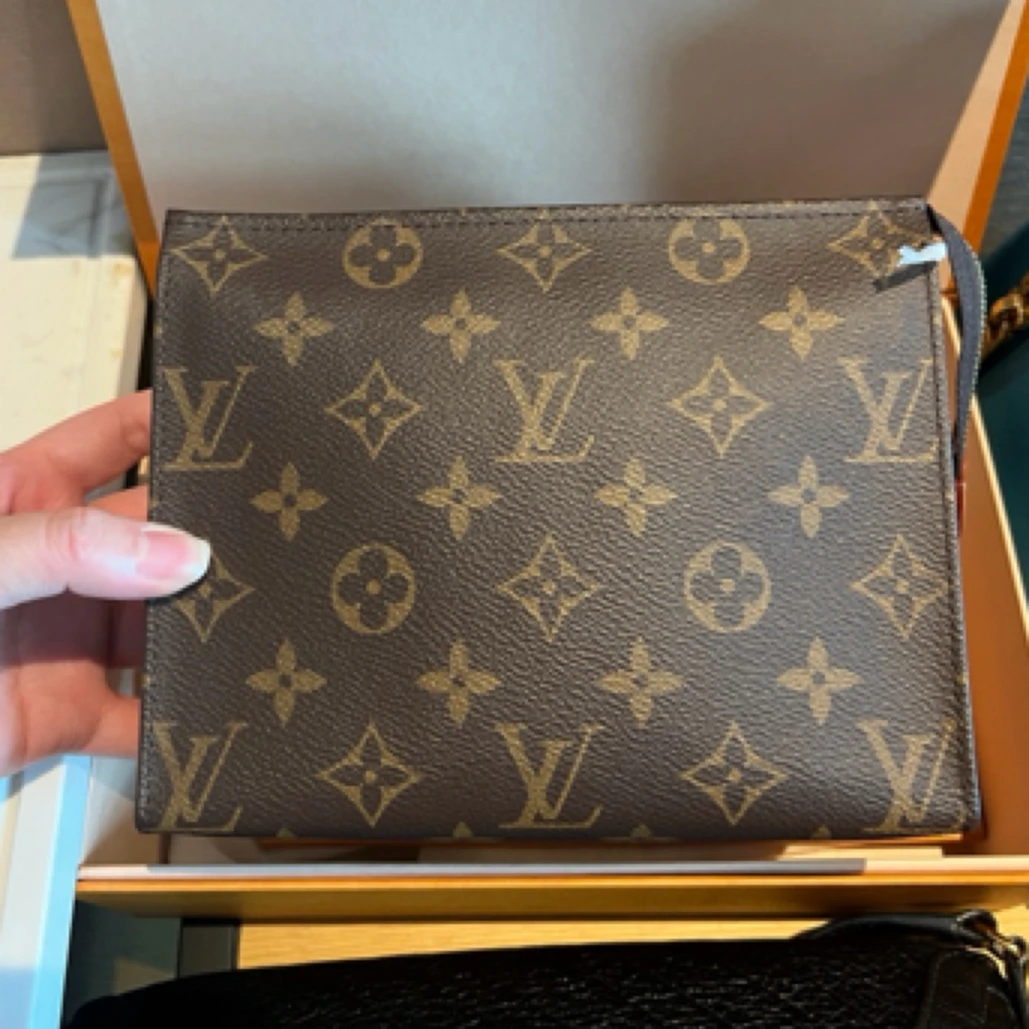 99新 LouisVuitton/路易威登 LRS/19尺寸老花手拿包/包展99新芯片