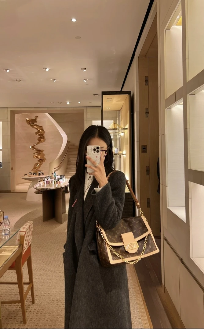全新未使用 LouisVuitton/路易威登 可乐/LV新款达芙妮/闲置/