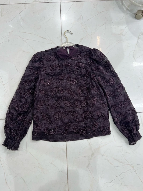 卡莎欧洲站小众设计蕾丝植绒袖口毛毛上衣女人味打底衫