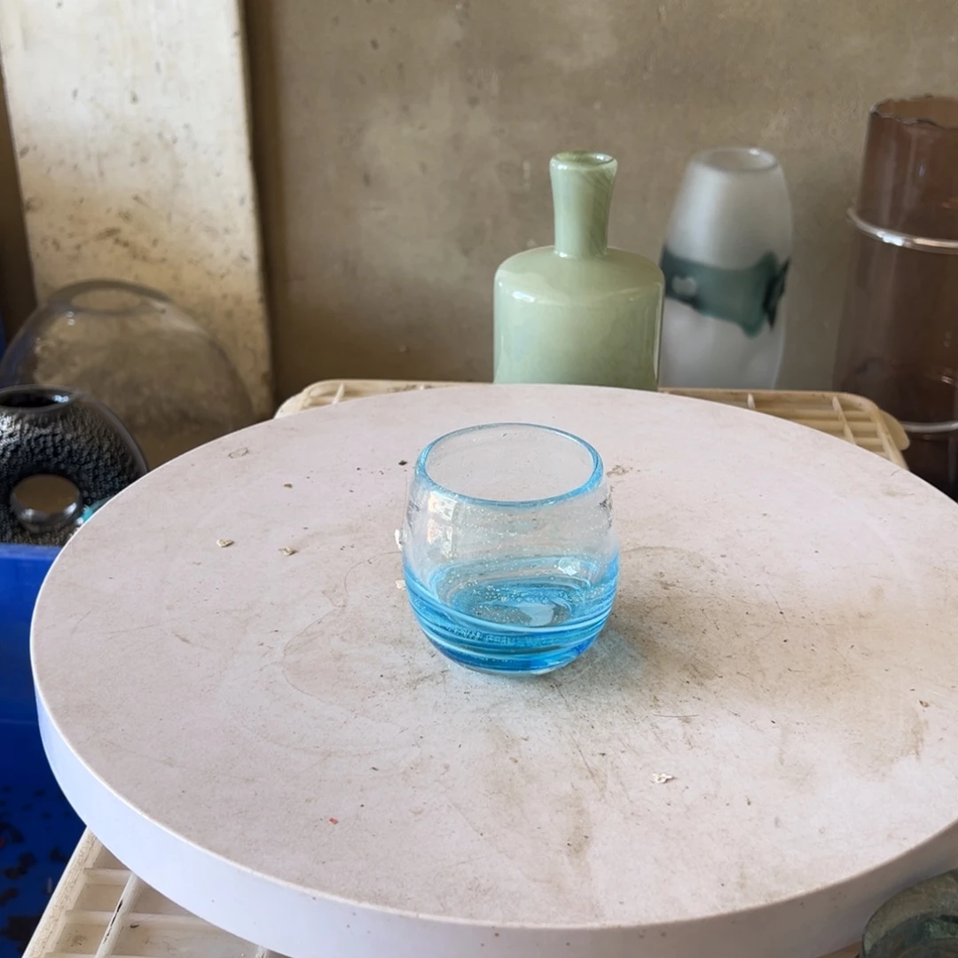 弘扬琉璃花器微瑕高度8