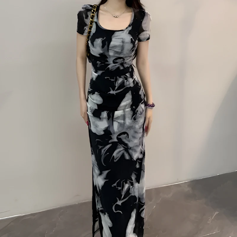 夏季新款纯欲风晕染网纱方领短袖连衣裙2025新中式设计感包臀长裙