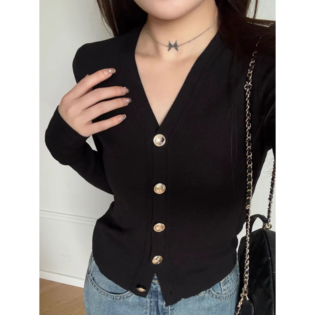 Viiwen 香香黑金扣 显瘦品质感V领小香风收腰针织衫黑色百搭上衣