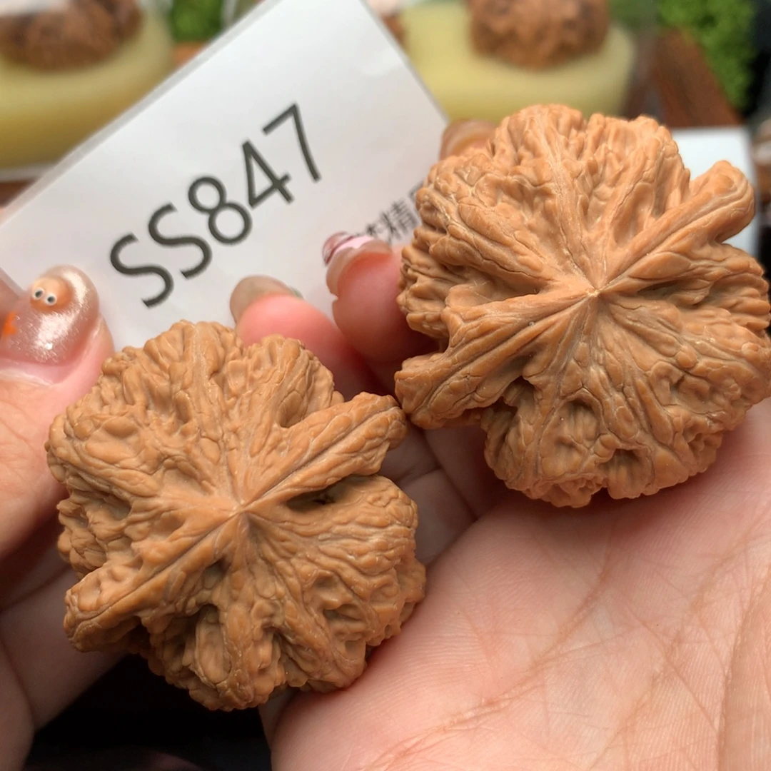文玩核桃把件全品粗筋46