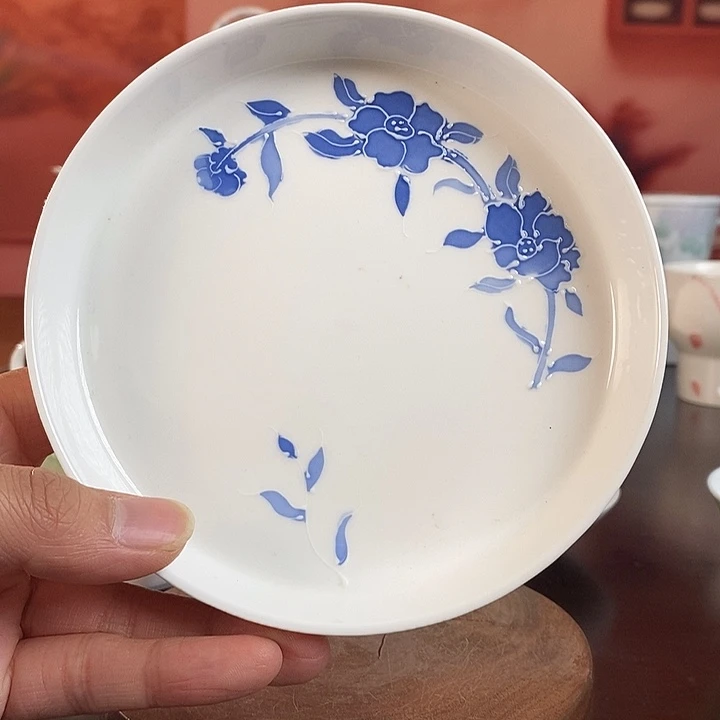 壶承手绘高温釉下14cm