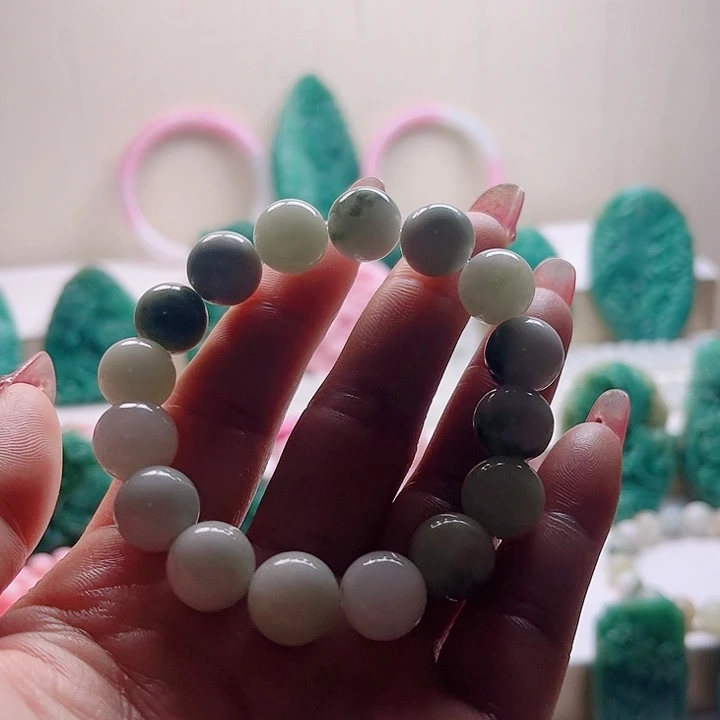 未镶嵌独山玉手链