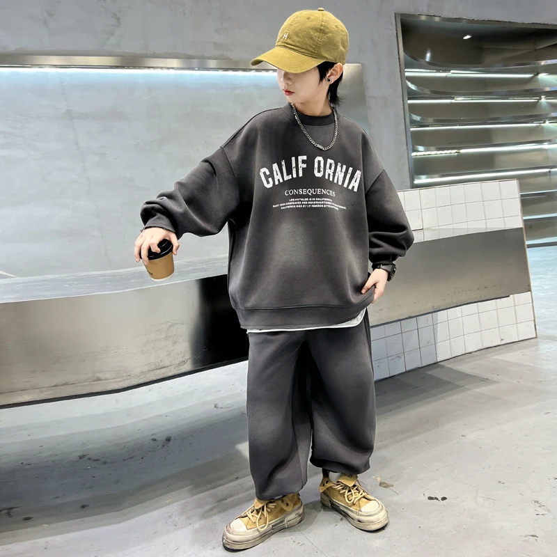 男童春装运动套装2025新款儿童春季渐变衣服中大童春秋卫衣两件套