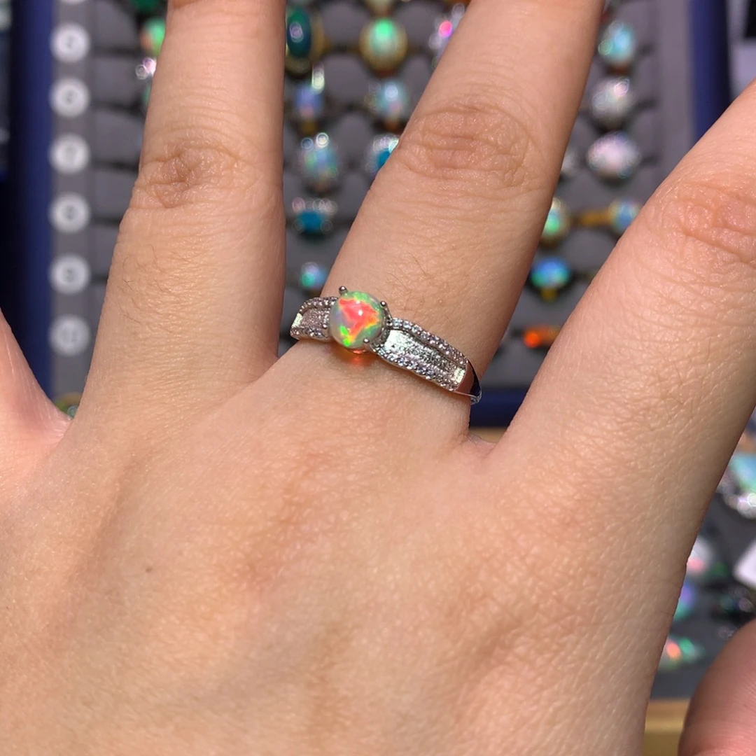 银S925镶嵌欧泊戒指