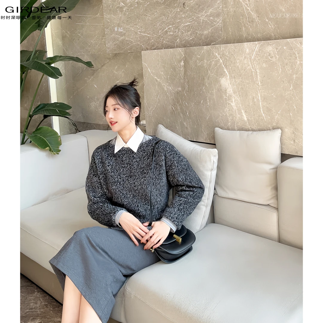 GIRDEAR/哥弟秋冬新款宽松休闲圆领时尚复古短款长袖T恤女1300980