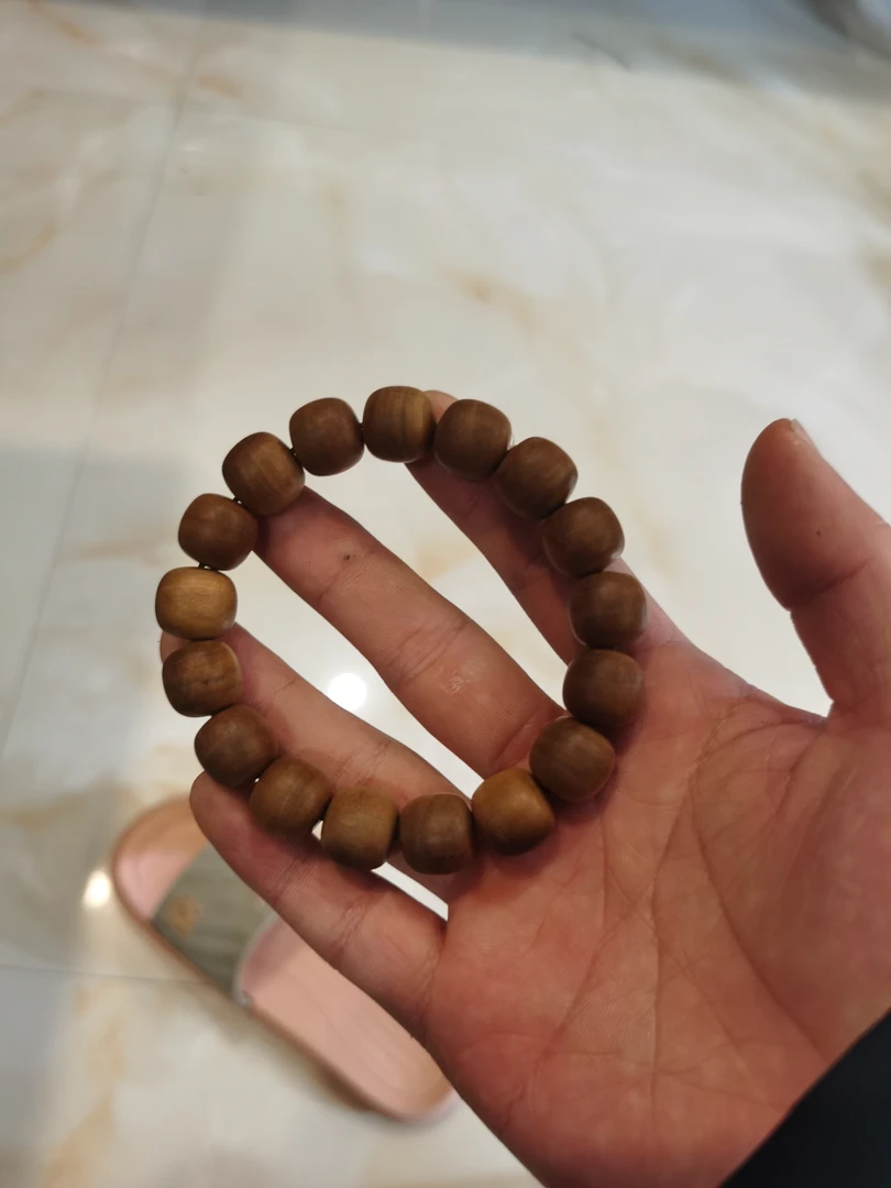 印度迈索尔老山檀香13-14黑肉横纹手串，老谢