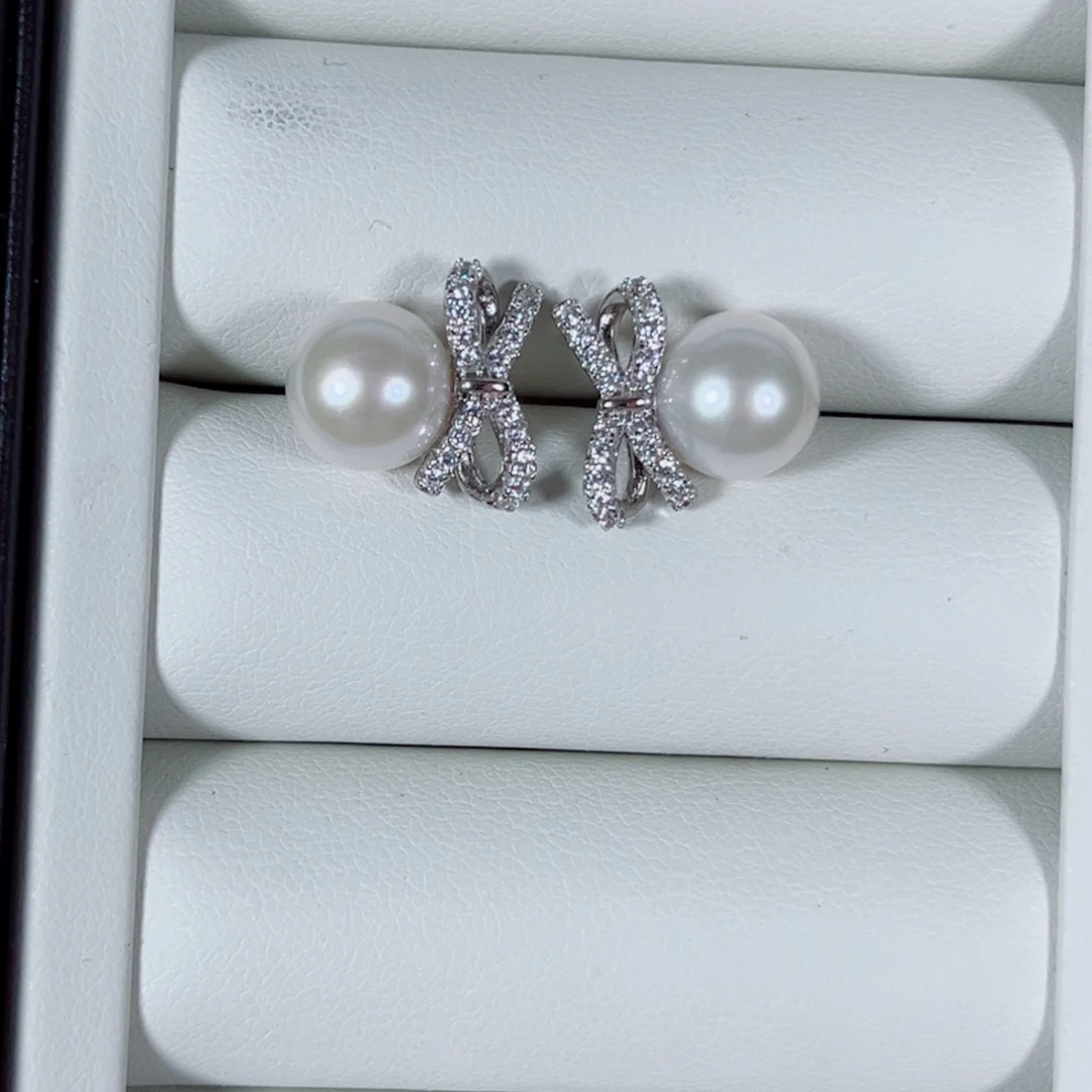 颈饰银S925镶嵌淡水珍珠