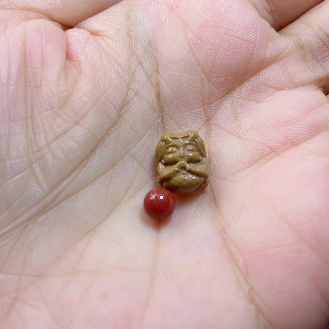 未镶嵌配饰南红玛瑙