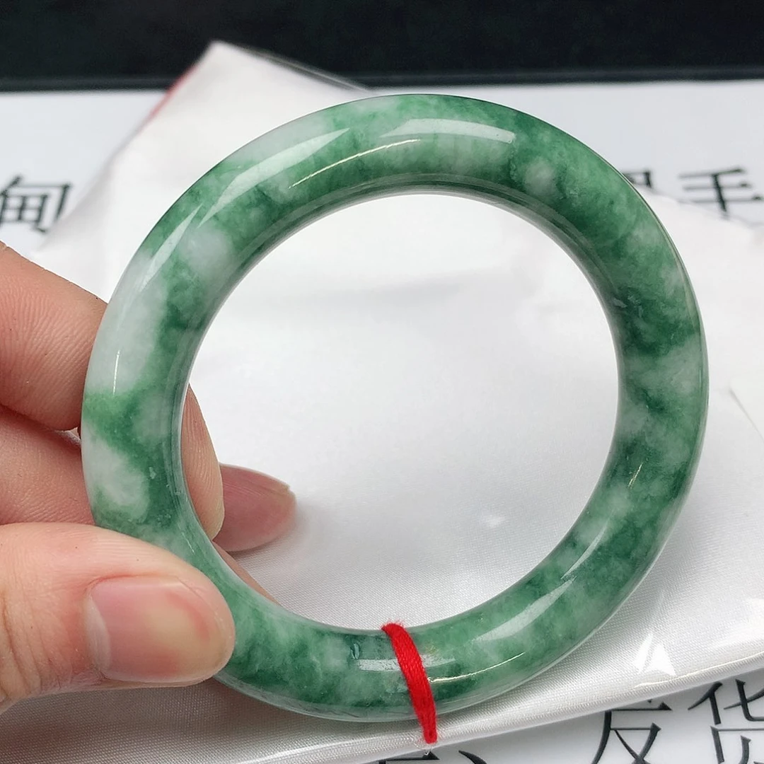 翡翠手镯未镶嵌圈56