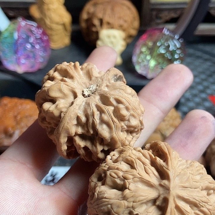 文玩核桃吊坠佐*行苹果