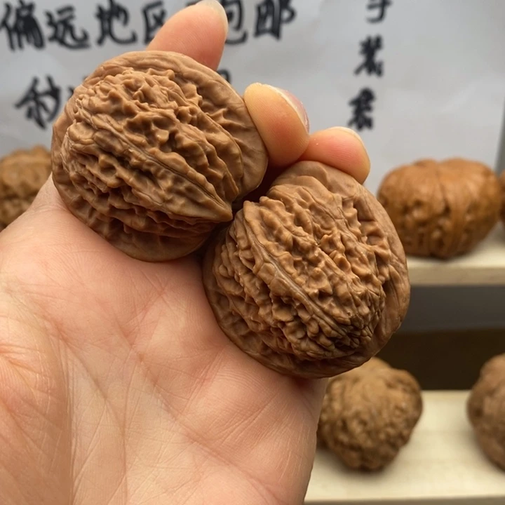 核桃四座楼38尖小磕不退不换