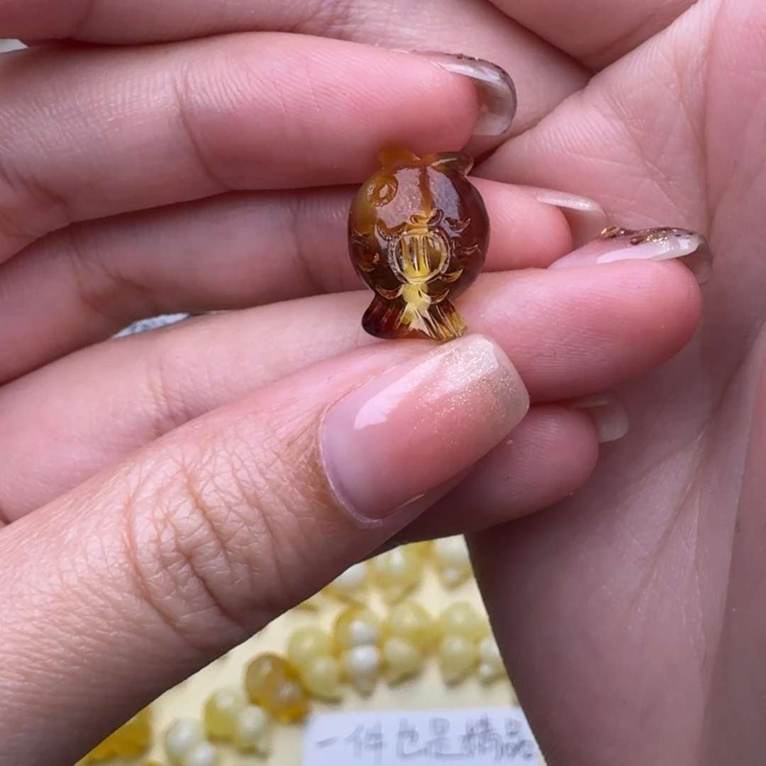 琥珀未镶嵌裸石25号