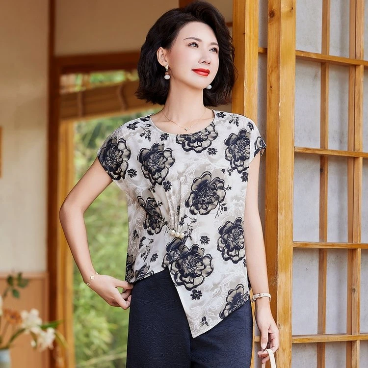 时尚中年妈妈夏装法式上衣气质小衫洋气衣服中老年女阔腿裤两件套