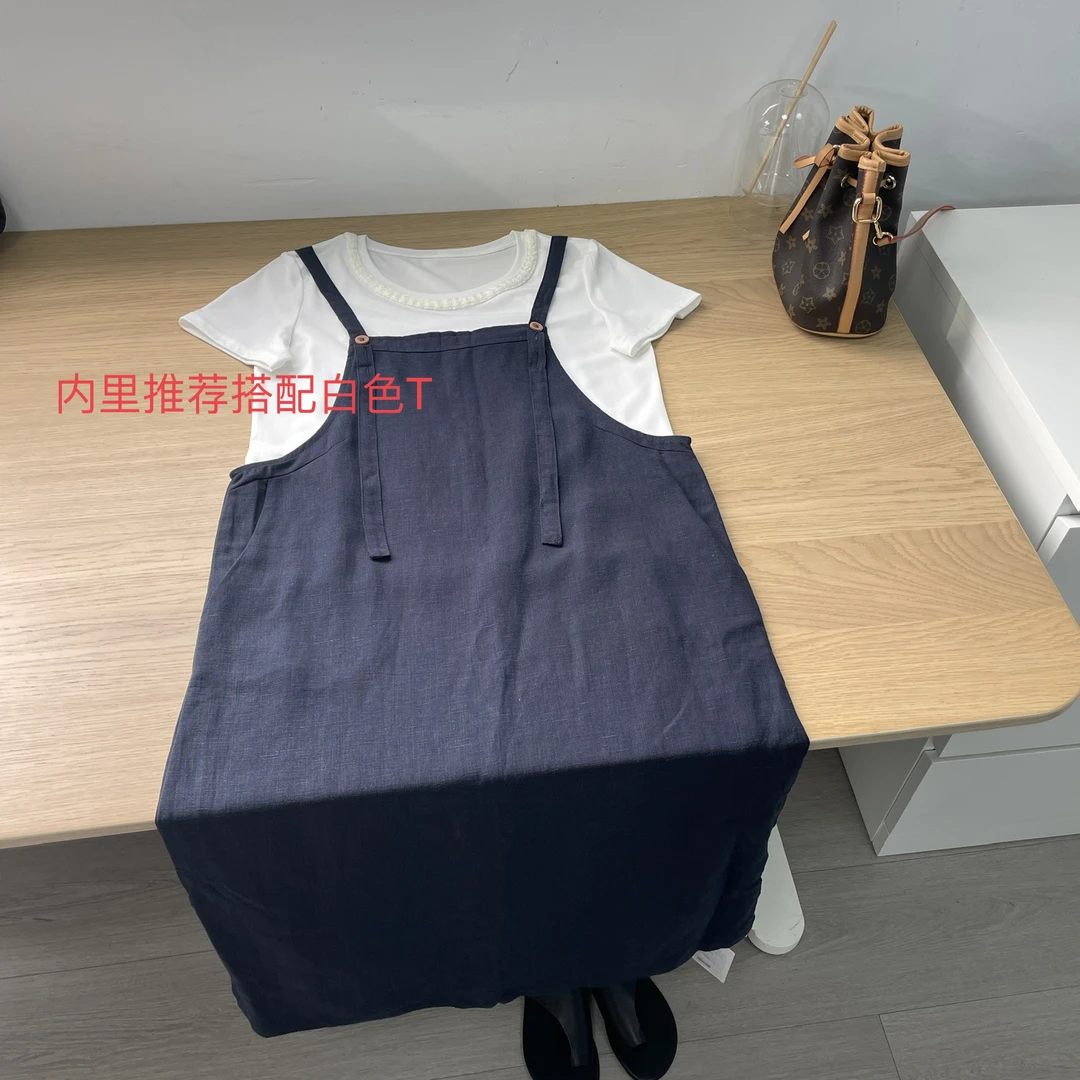 1055 单件 今年流行法式高端精致高级感气质女神范背带连衣裙