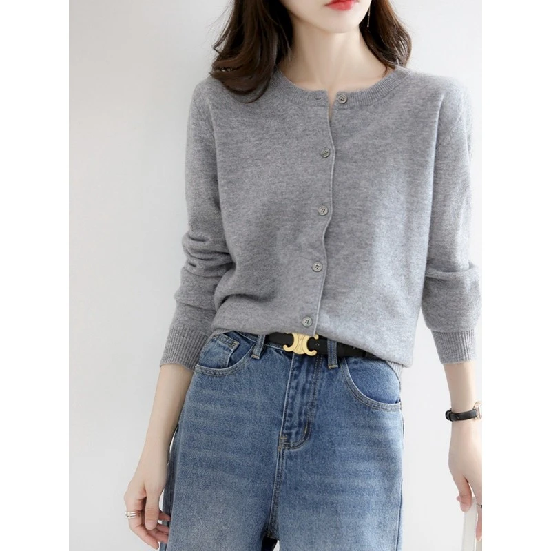 初秋外搭宽松时尚韩版短款上衣打底圆领毛衣外套显瘦针织开衫女