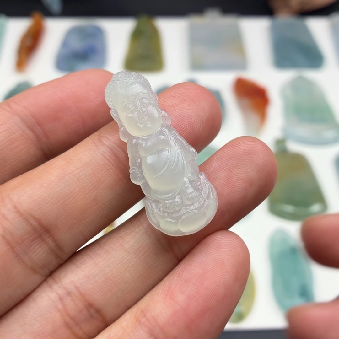 定制翡翠未镶嵌宝宝佛