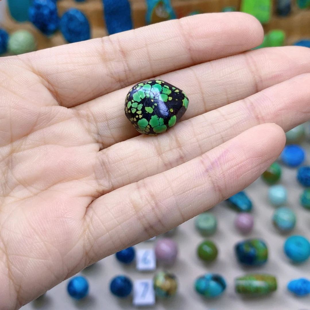 绿松石未镶嵌三彩随行