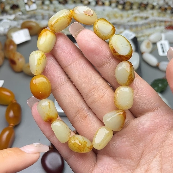 和田玉（糖玉）未镶嵌手链