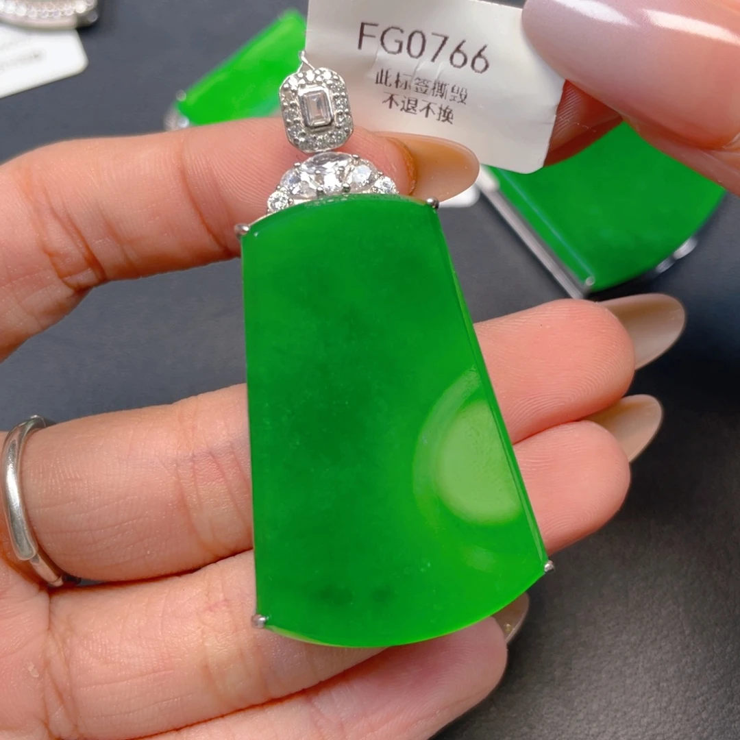 【闪购商品】颈饰银S925镶嵌翡翠忆****好翡翠