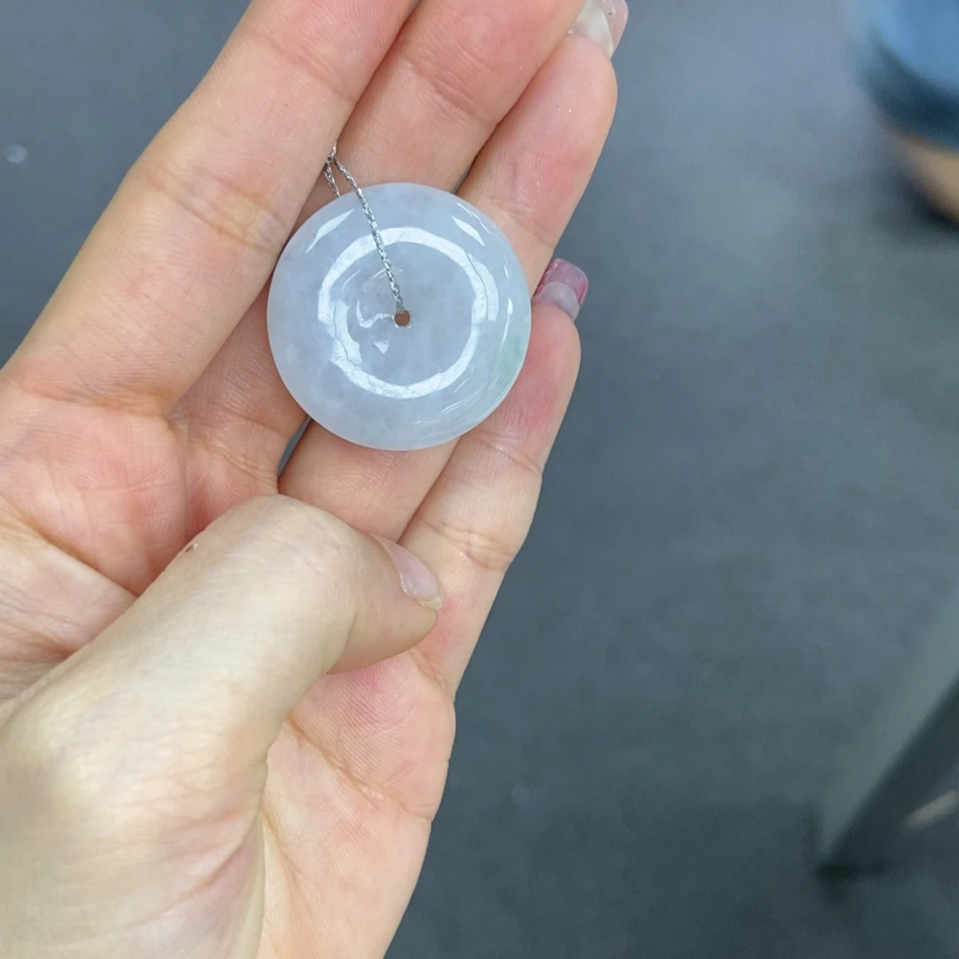 翡翠颈饰未镶嵌天然翡翠