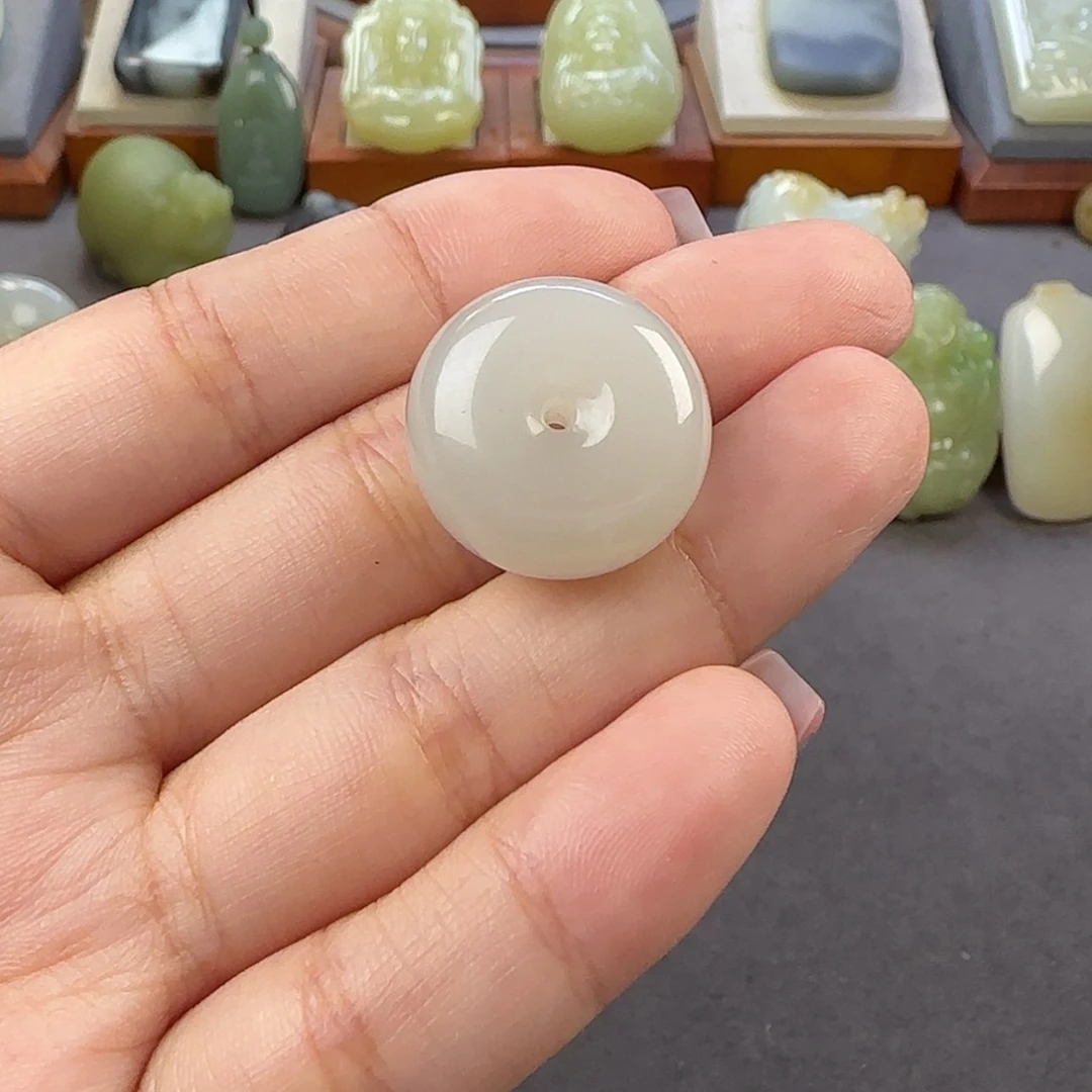 【闪购商品】颈饰未镶嵌和田玉
