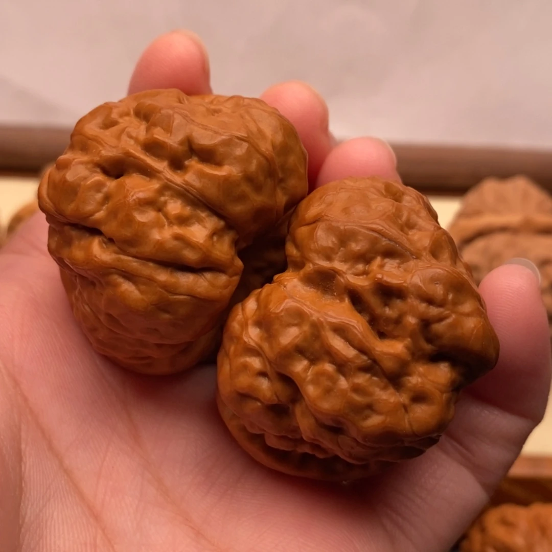 【闪购商品】把件文玩核桃边41左右