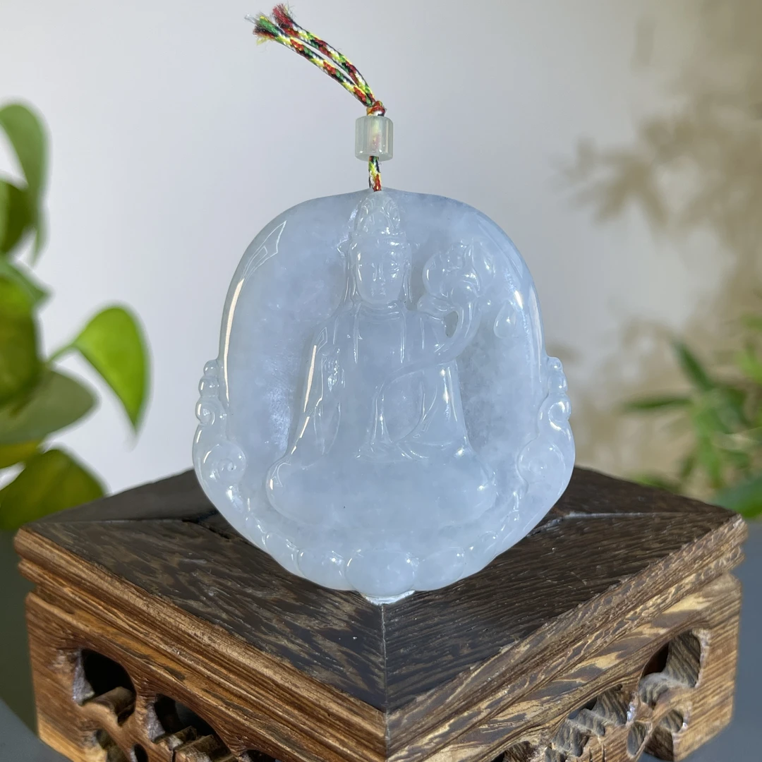 JXA19-68 天然翡翠缅甸A货 持莲观音