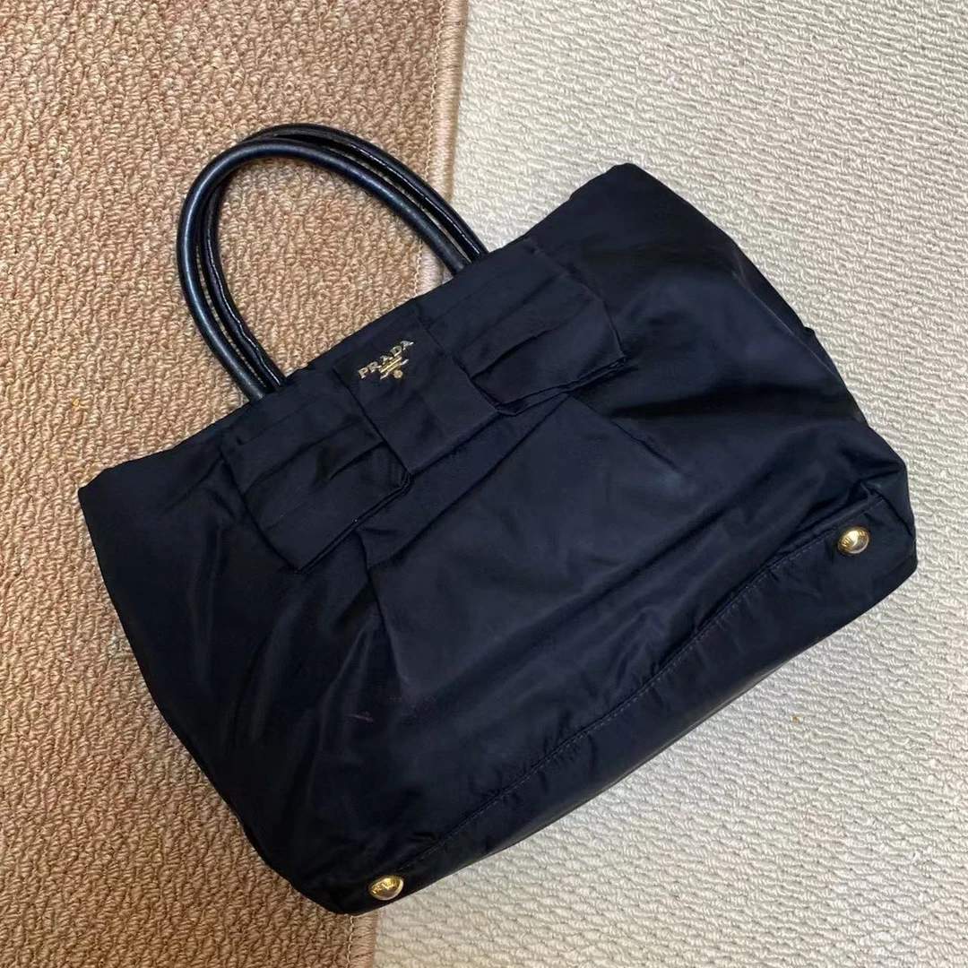 95新 Prada/普拉达 肥肥中古/手提包