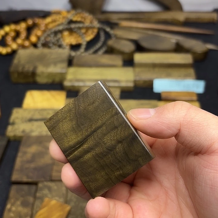杨***沩金丝楠一物一拍链接
