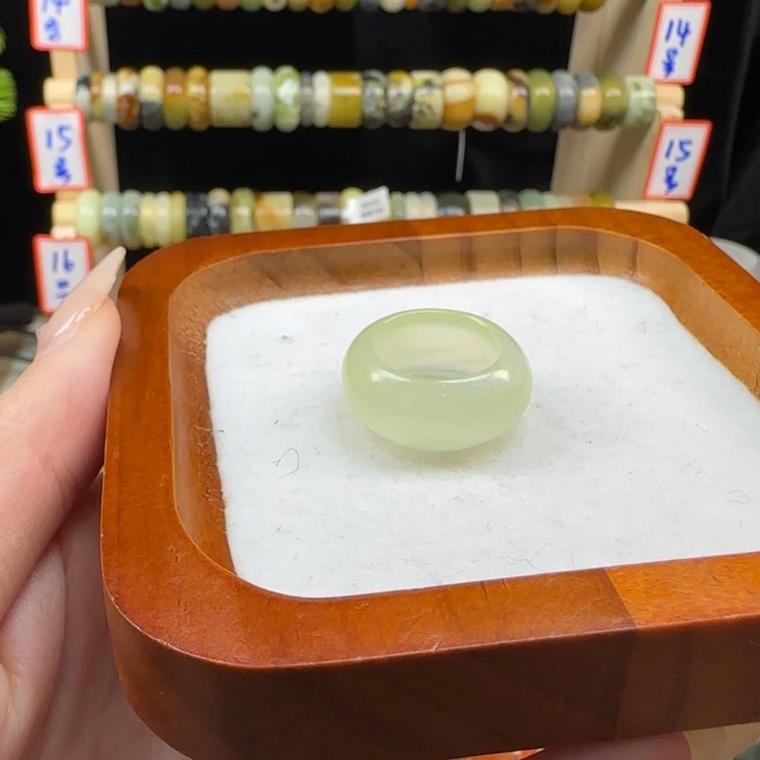 蛇纹石玉岫玉内径17合金蛋**c