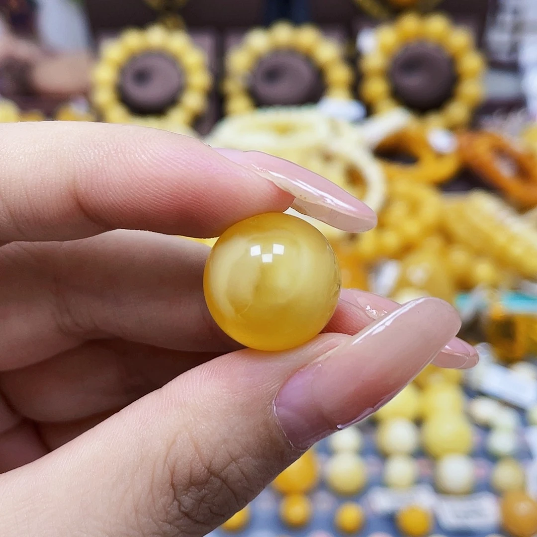 未镶嵌琥珀珠宝奇石16.8mm瑕