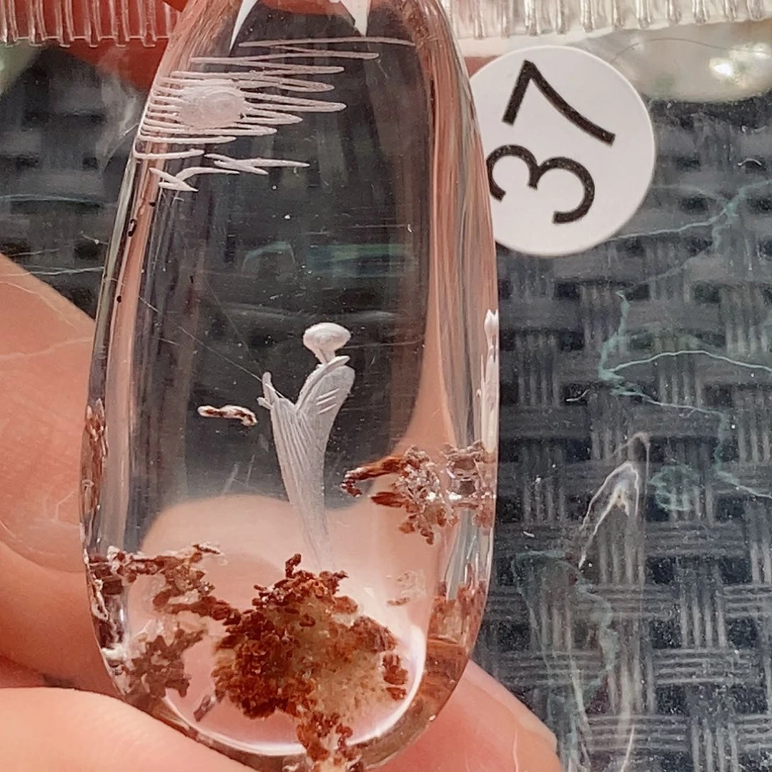 未镶嵌颈饰水晶g