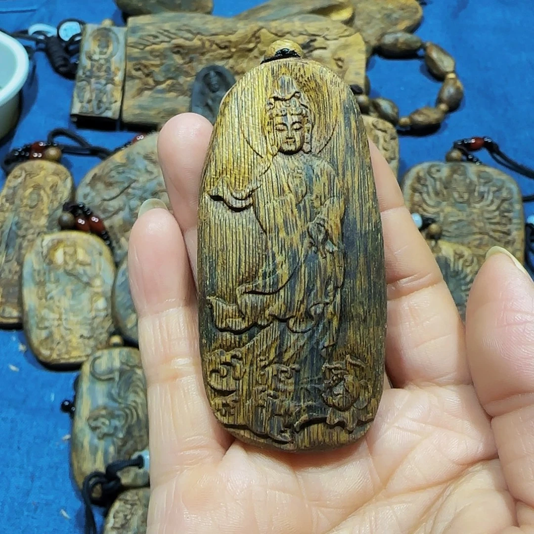 沉香沉香碎屑海南白奇乌身金丝油观音17带绳