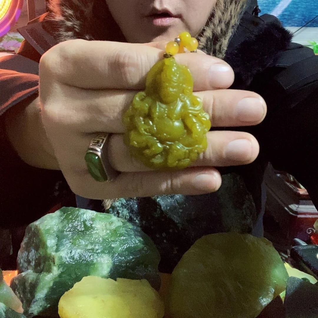 蛇纹石玉未镶嵌珠宝半成品