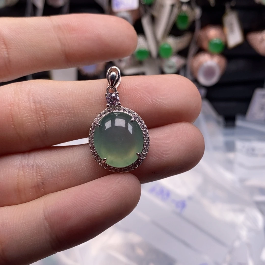 翡翠颈饰银S925镶嵌周*兔天然缅甸翡翠a货