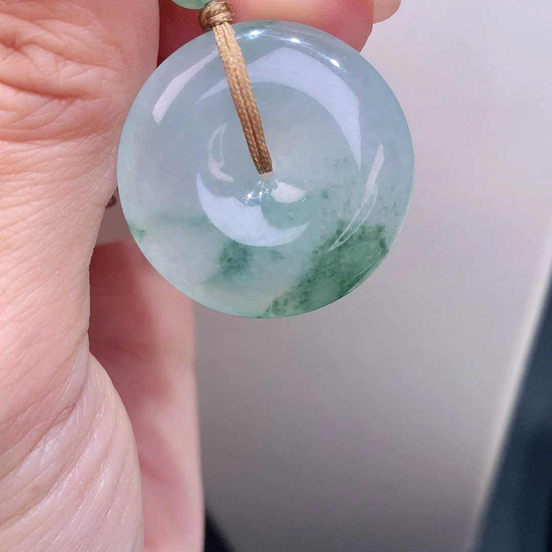 颈饰未镶嵌翡翠冰飘花平安扣