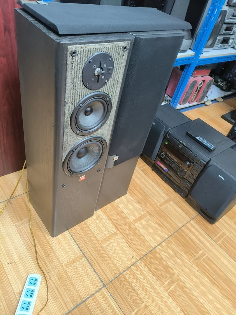 落地音箱，运费买家自理