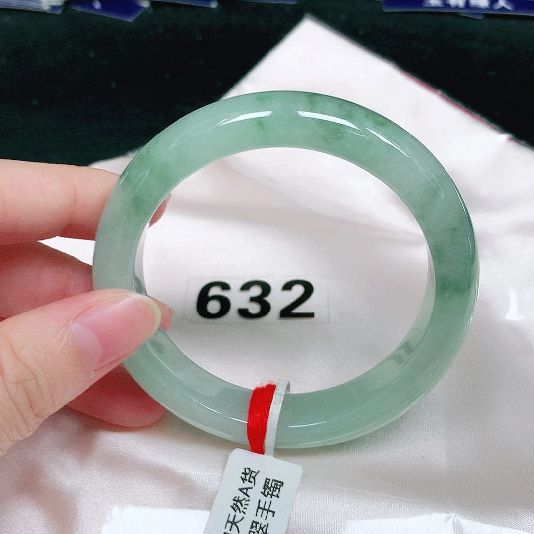 翡翠未镶嵌手镯翡翠手镯未镶嵌