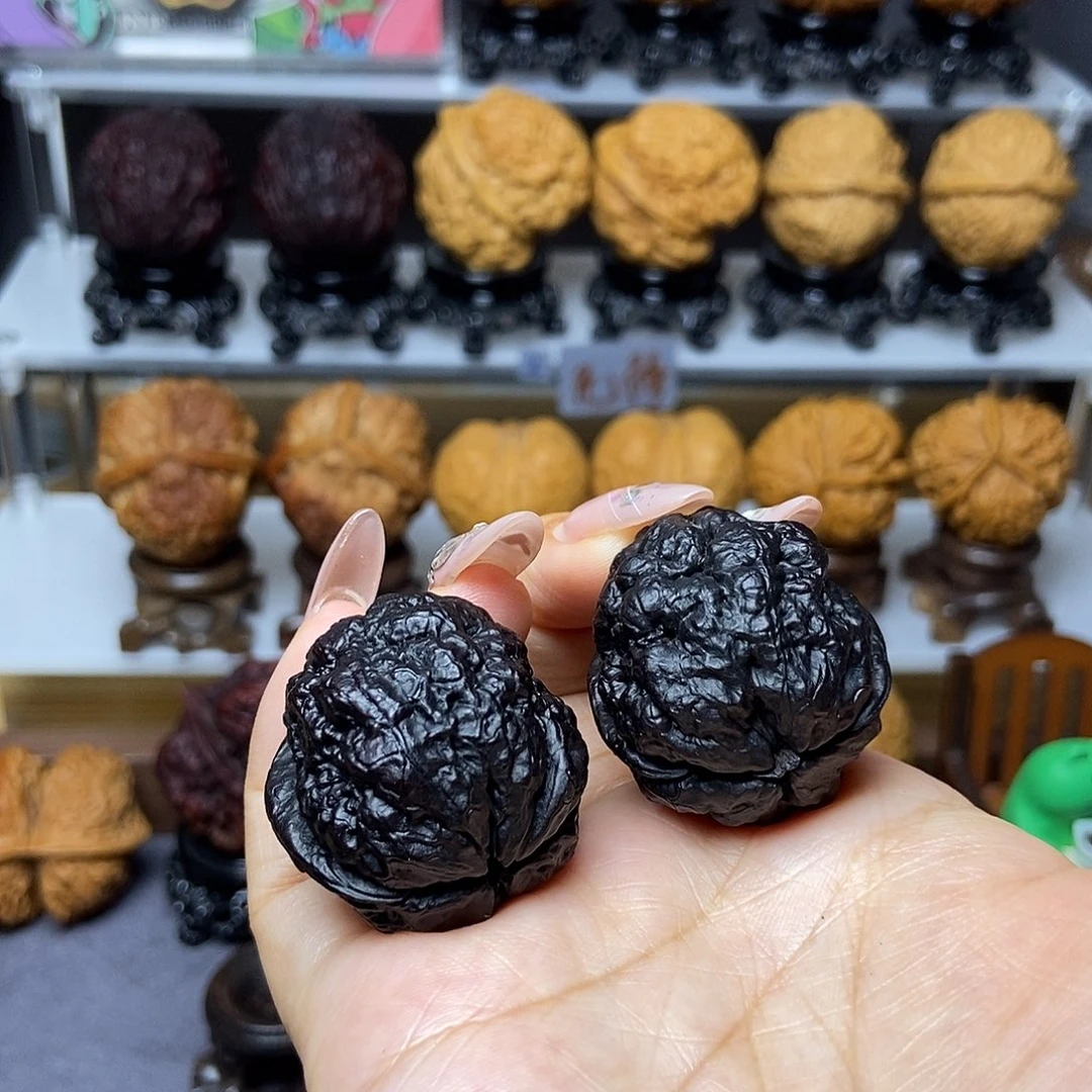 文玩核桃把件10…………33mm