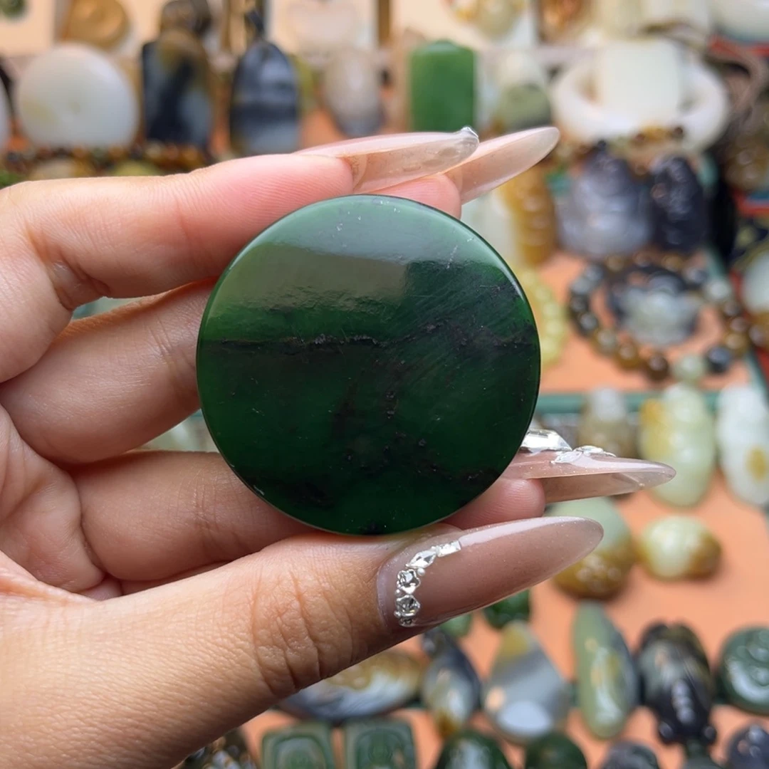 颈饰未镶嵌和田玉一**一