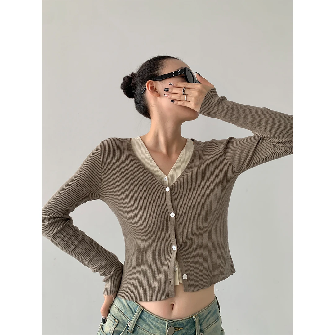 P1110Z2938高级感天丝羊毛假两件内搭开衫针织上衣女秋冬2023新款