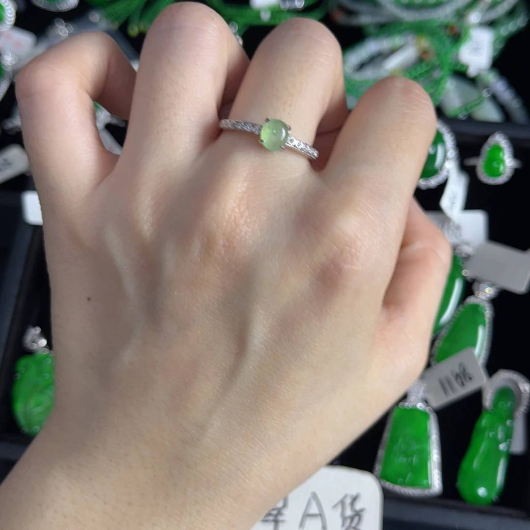 翡翠银S925镶嵌戒指蛋面戒指