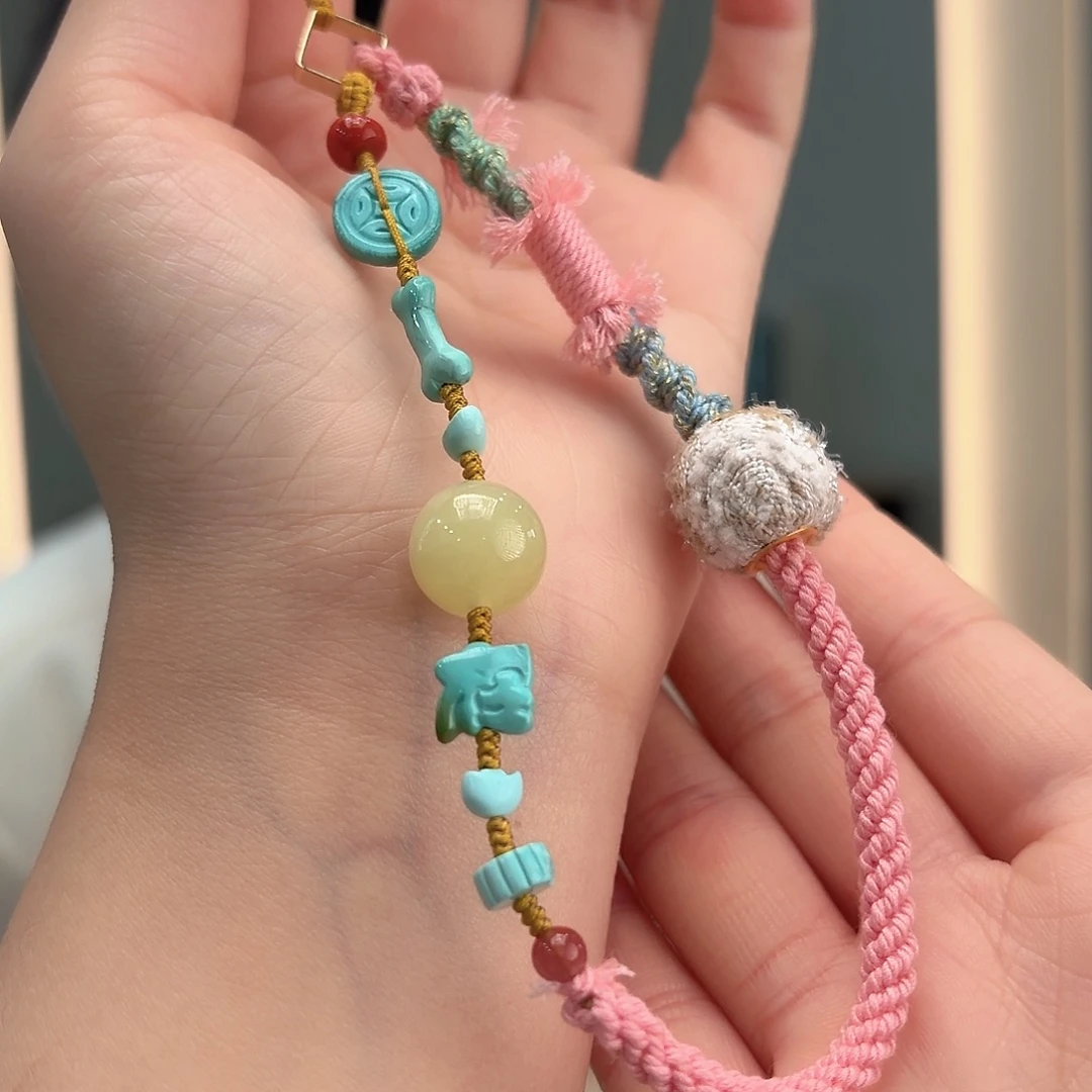 绿松石未镶嵌颈饰