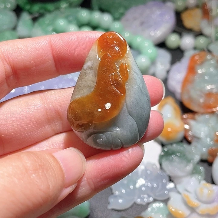 颈饰未镶嵌翡翠天