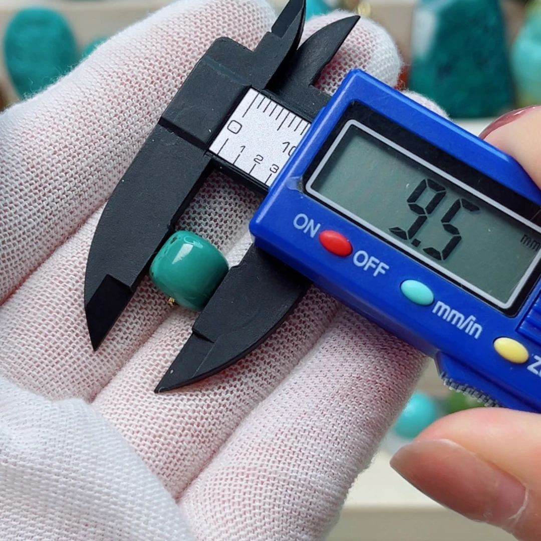 绿松石珠宝未镶嵌