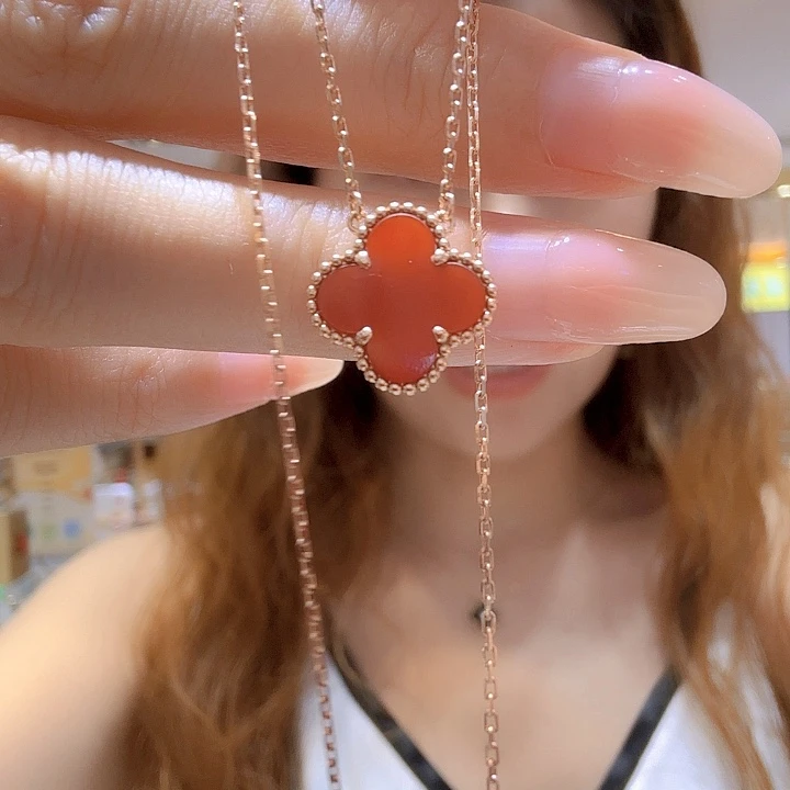 玛瑙/玉髓项链18K金镶嵌15mm草