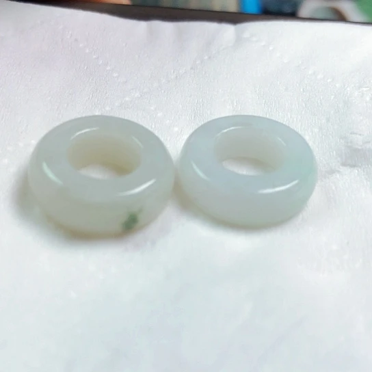 翡翠颈饰未镶嵌梵****7吊坠